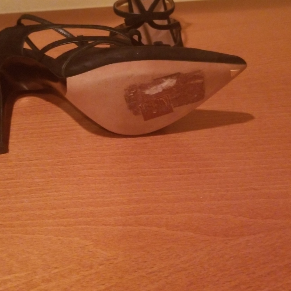 Shoes - Picture 5 of 5